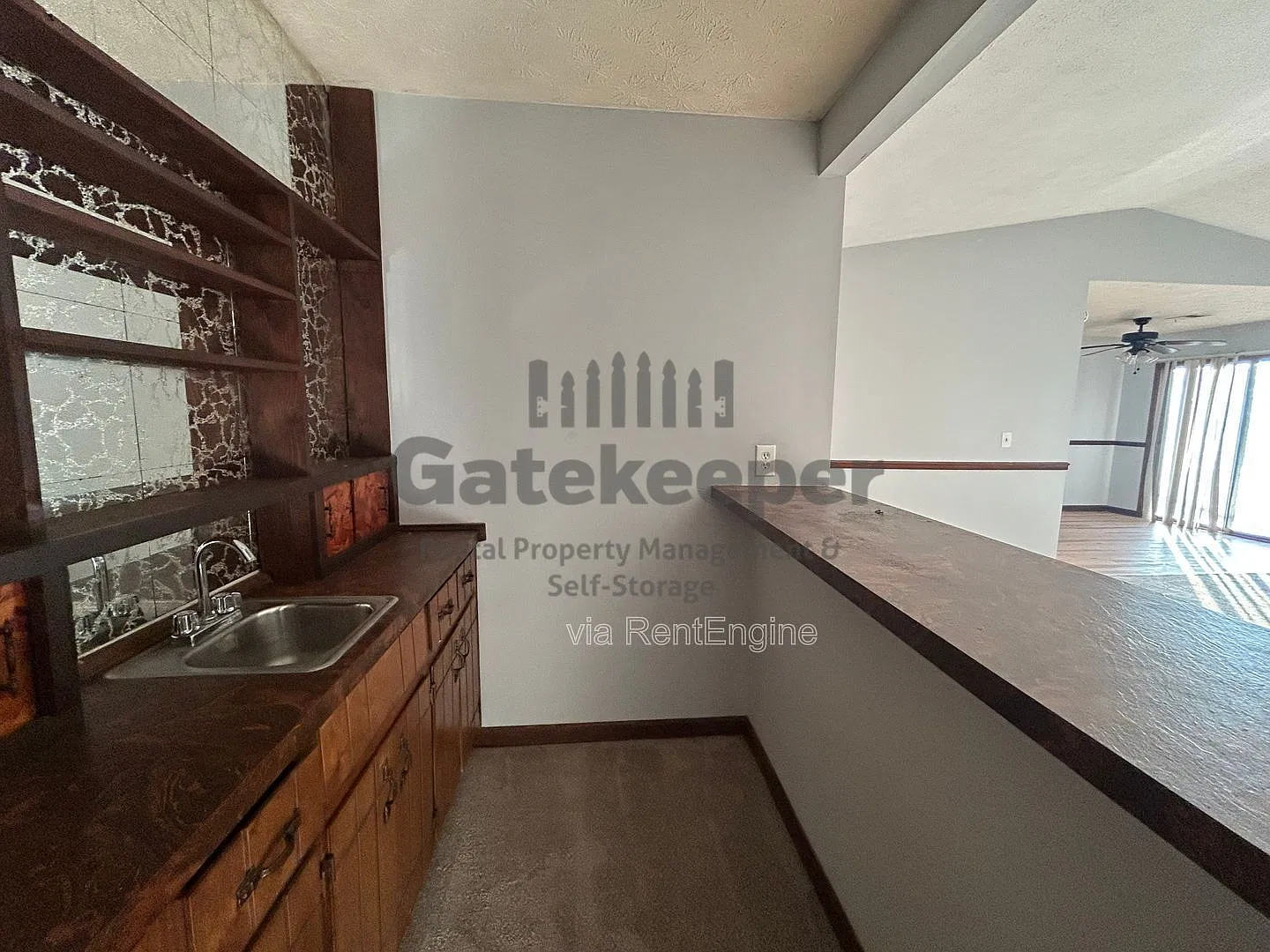 3 bed, 2.0 bath, 1592 sqft, $1,695 — Photo 3