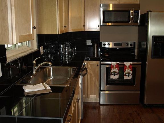 4th image of 55 Boundbrook Dr
