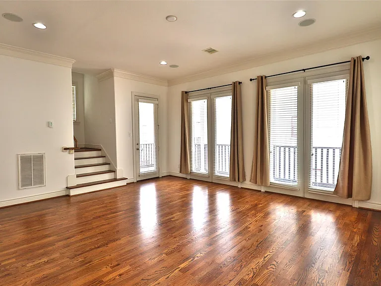 3257 Maxroy St — Photo 15