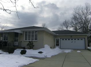 51 Davis Rd, West Seneca, NY 14224