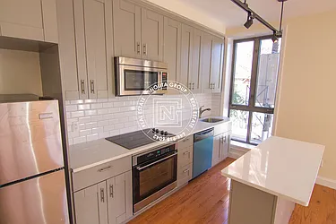 Rented by Nolita Group