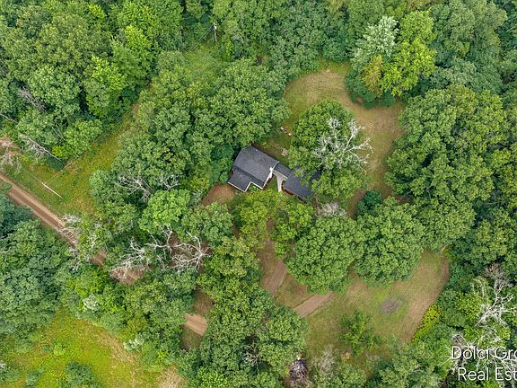 5th image of 1585 E Clinton Ln