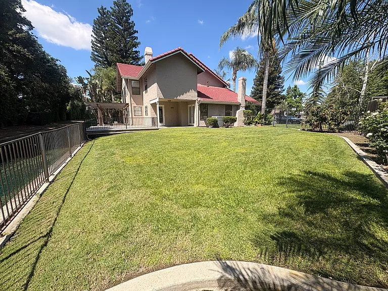 5339 W Sweet Ct — Photo 10