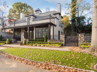 91 Flagg Ct, Staten Island, NY 10304