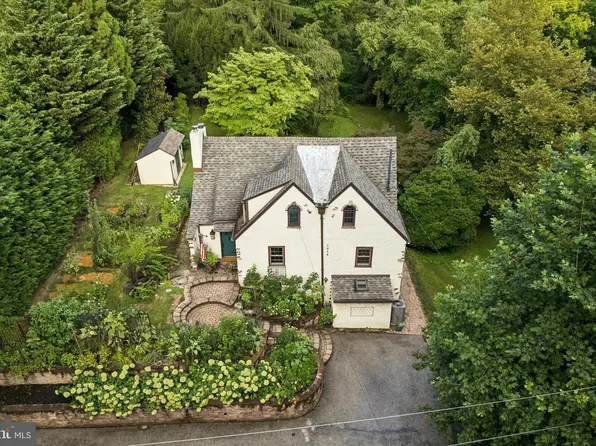 1016 Trinity Ln, Conshohocken, PA 19428