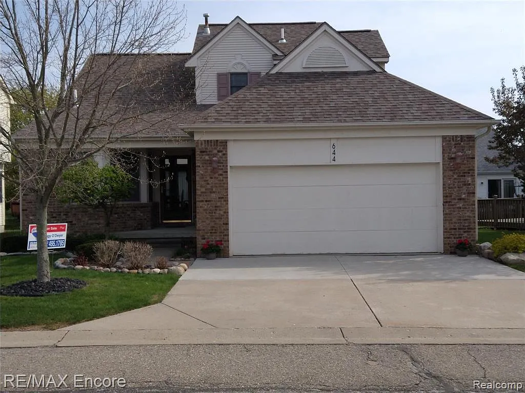 644 Rolling Hills Ln photo 1