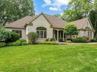 52007 Plantation Dr, Granger, IN 46530