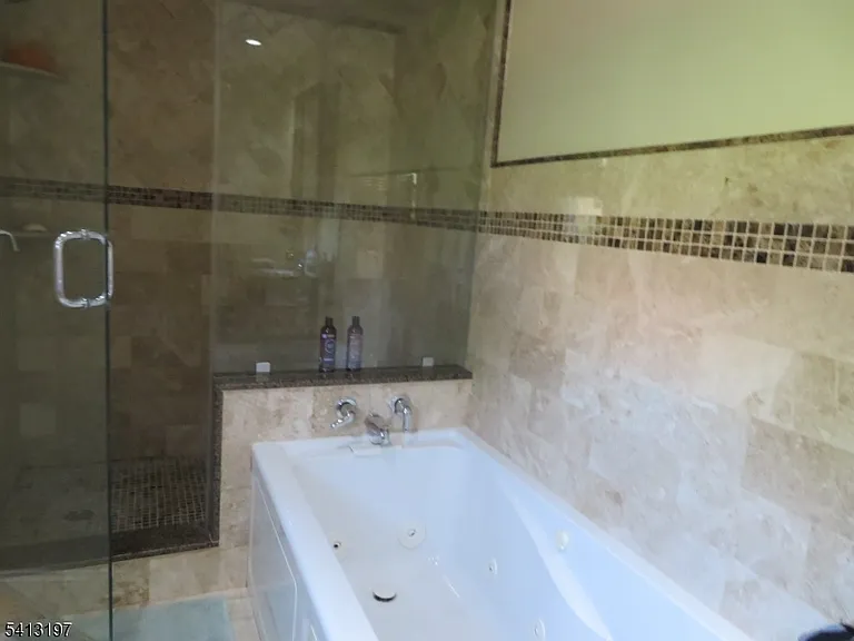 197 Valley St #2 — Photo 5