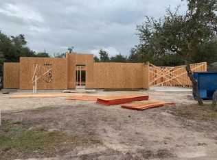 119 Peachtree Dr, Rockport, TX 78382