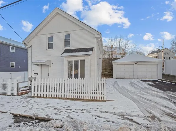 50 Hall St, Providence, RI 02904