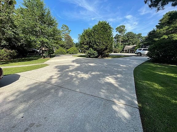 5th image of 601 Hide A Way Ln