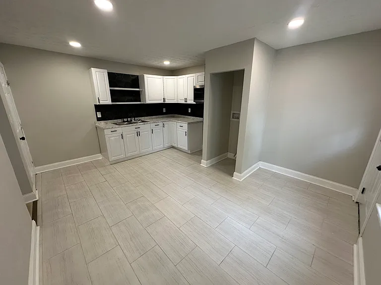 218 N Jackson St #218 — Photo 6
