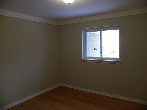 5th image of 722 Magnolia Ave