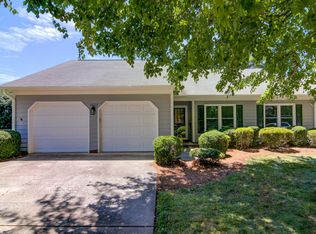 5023 Heathridge Ter, Greensboro, NC 27410
