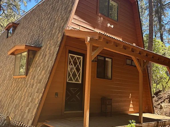 8550 S Breezy Pine Rd, Mayer, AZ 86333