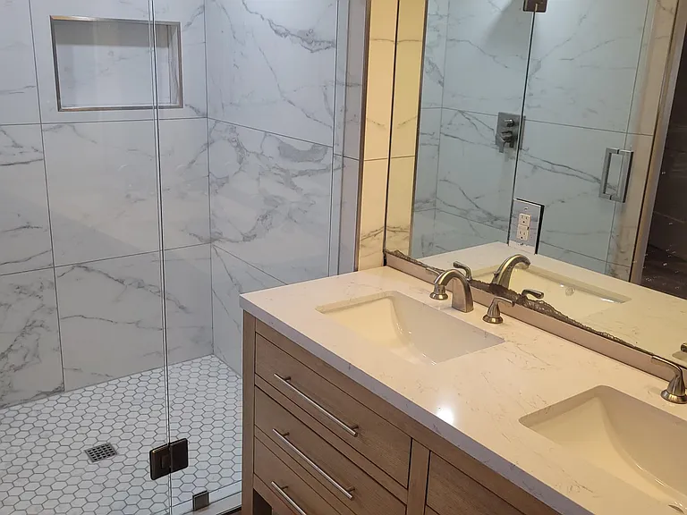 12210 N 67th St #23 — Photo 9
