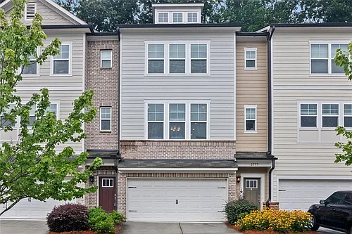 2779 White Oak Ln #20 Photo 1
