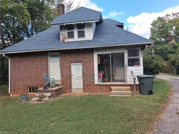 231 N Oakland Ave, Eden, NC 27288
