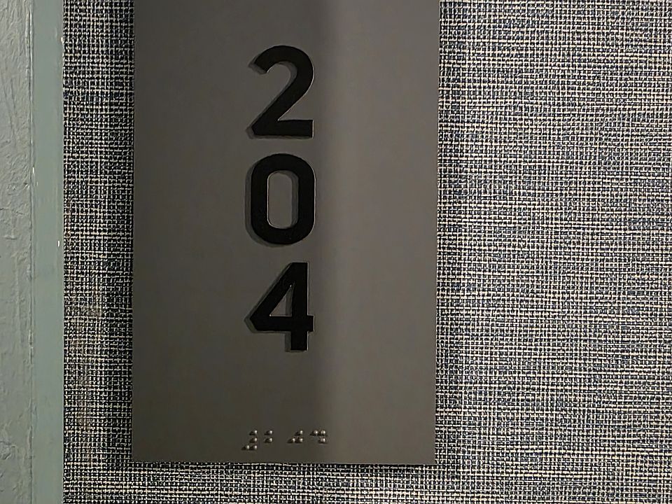 1st image of 1420-22 Chestnut St #204