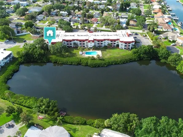 1860 Massachusetts Ave NE APT 224, Saint Petersburg, FL 33703