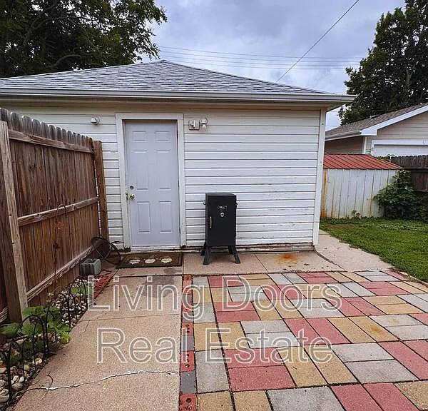 2301 South St — Photo 28