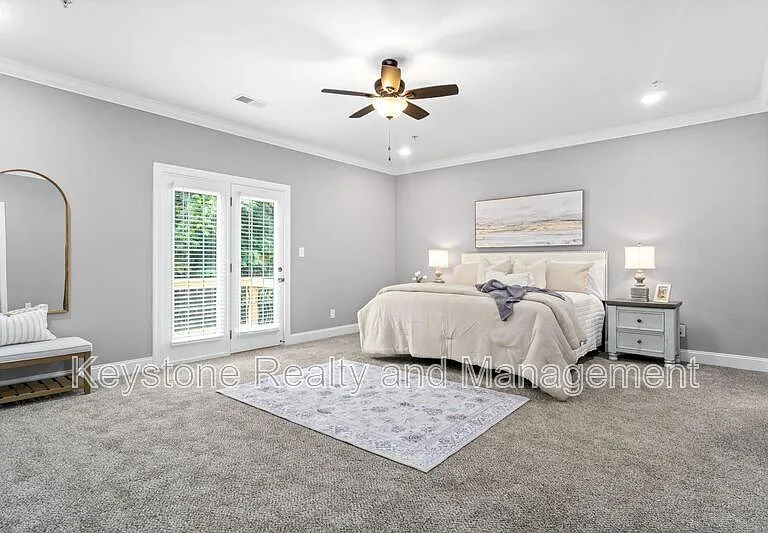 138 Center Pointe Dr #2 — Photo 9