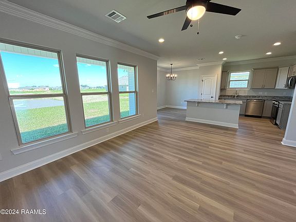 5th image of 305 Afterglow Ln