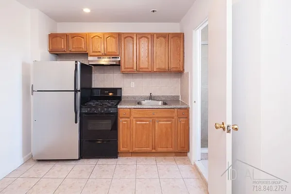 Rented by Ideal Properties Group | media 12