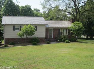 290 Evergreen Cir, Lexington, NC 27292