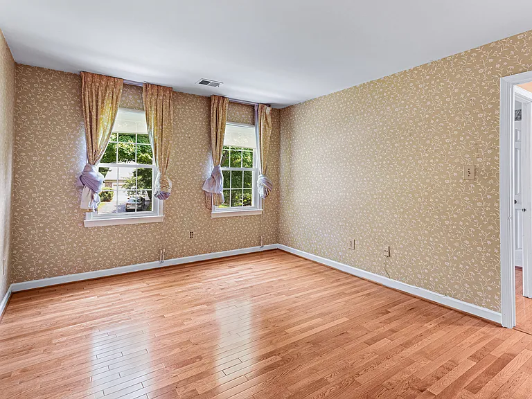 7416 Royal Dominion Dr — Photo 38