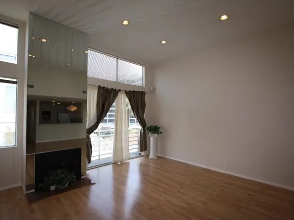 112 N Hamilton Dr Unit 309, Beverly Hills, CA 90211