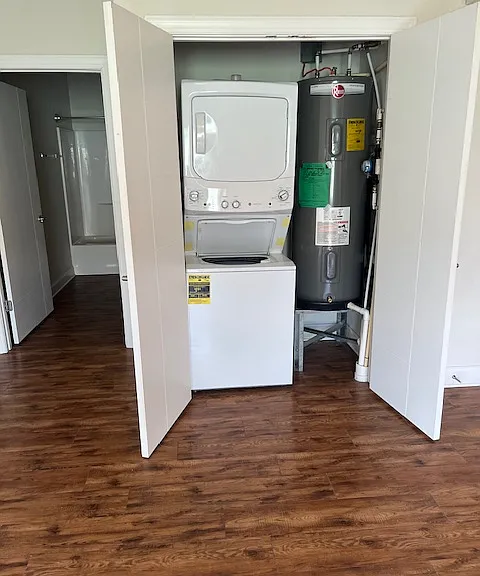 196 W Main St #9 — Photo 3