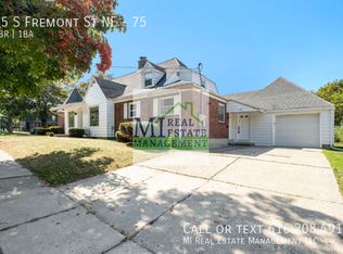 75 S Fremont St NE #75, Rockford, MI 49341