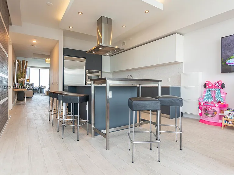 1300 Brickell Bay Dr #3804 — Photo 33
