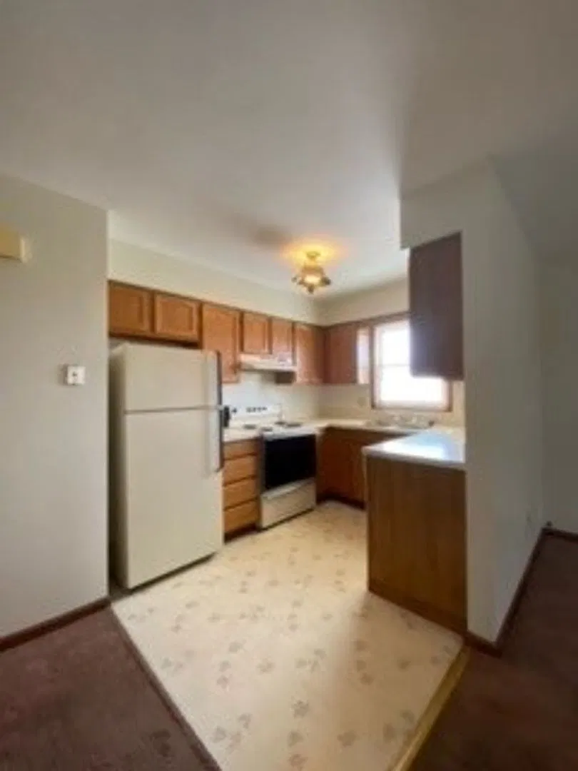 202 Stonewall Court — Photo 2