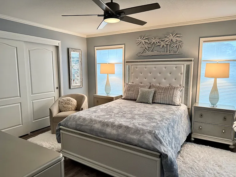 Master Bedroom with Queen Bed & Walk-in Closet