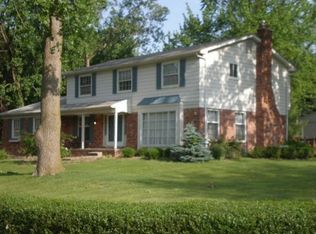 463 Rolling Rock Rd, Bloomfield Hills, MI 48304