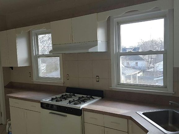 Spacious custom kitchen