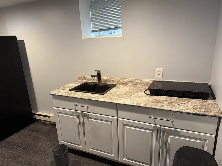 3334 Park Ave — Photo 3