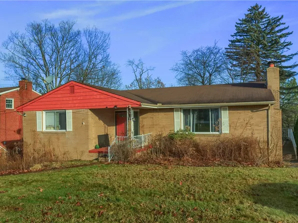 137 S Patton Dr, Coraopolis, PA 15108