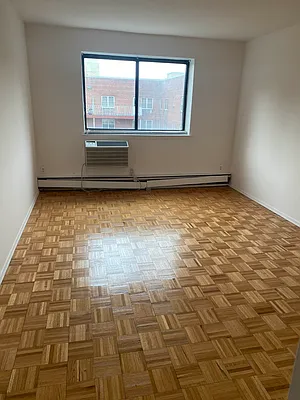 Rented by Queens Apartments Realty LLC | media 1