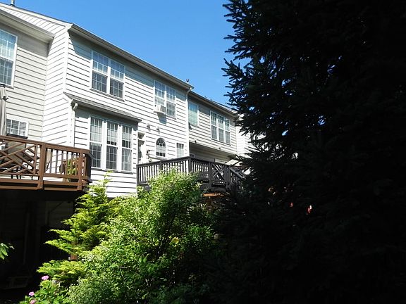 2nd image of 6112 Manchester Park Cir