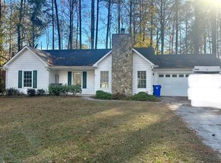 210 Winona Dr, Fayetteville, GA 30214