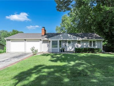 5649 Perry Ln, Merriam, KS, 66203
