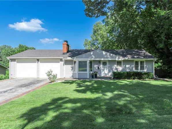 5649 Perry Ln, Merriam, KS 66203