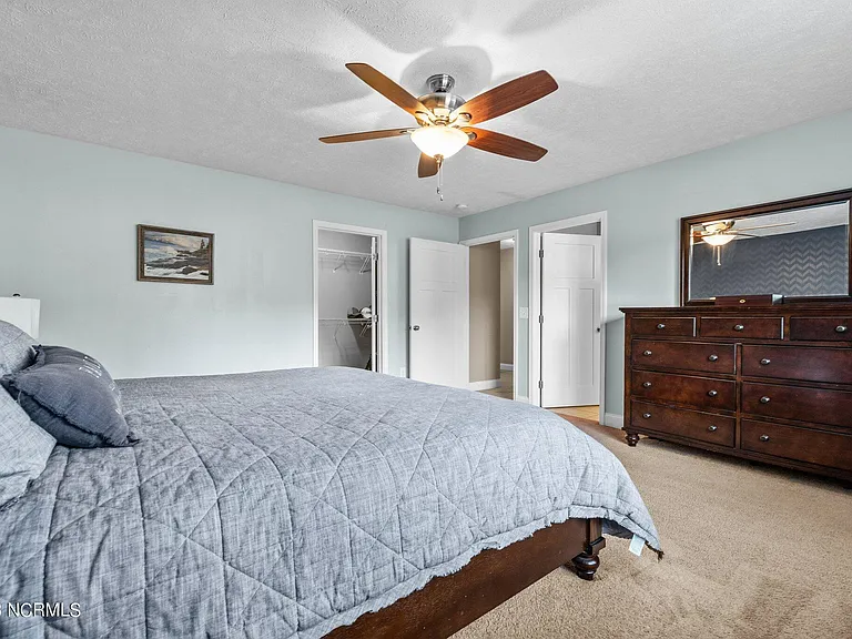 160 Argyll Ave — Photo 26