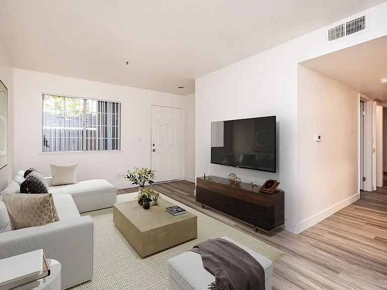 Liv 1621 Apartments — Photo 62