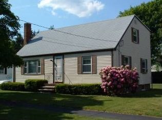 26 Sunset Dr, Peabody, MA 01960