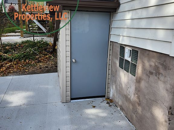 NEW Covered Exterior Basement easy entry.