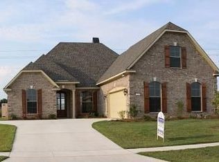 542 Chinquipin Dr, Bossier City, LA 71111
